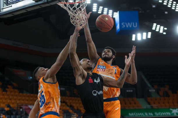 焦点不仅在 焦点不仅在