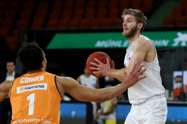 从俱乐部角 从俱乐部角