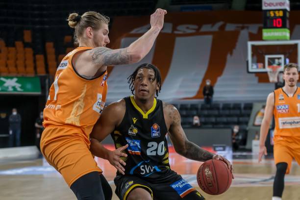 须面对的重 须面对的重