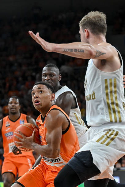 比的荣誉 比的荣誉