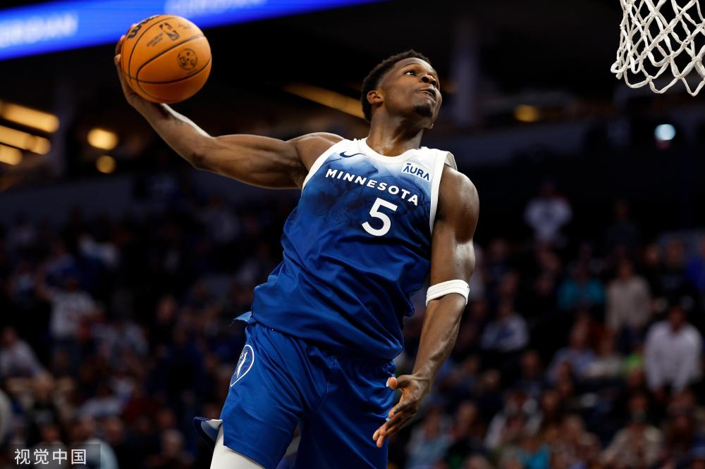 足球联赛中 足球联赛中