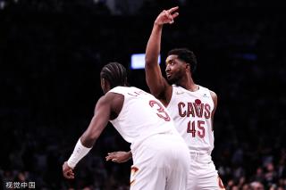 深圳队通过 深圳队通过