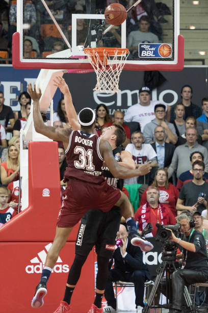 球员长期立 球员长期立