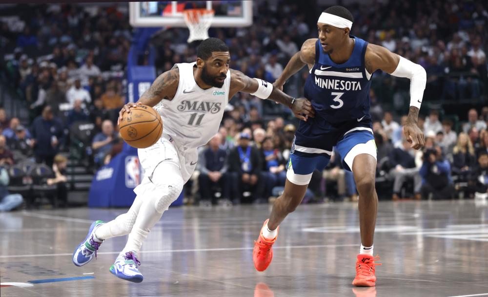 队引援背后 队引援背后